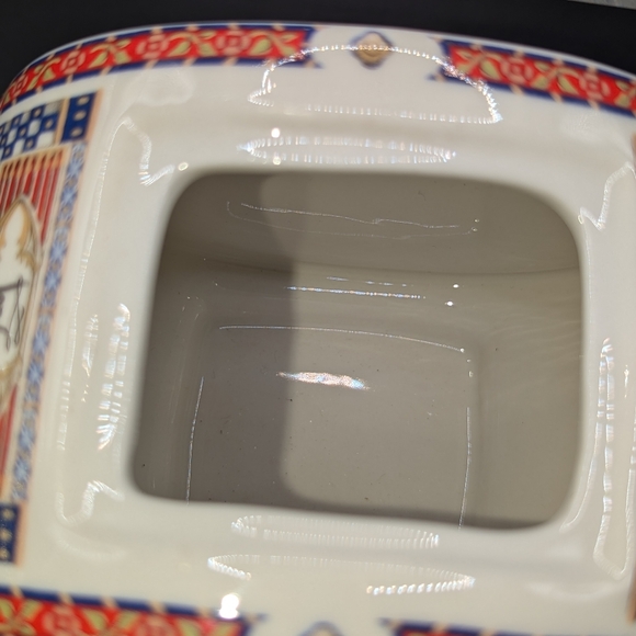 James Sadler Landmarks Tower Bridge Teapot - Picture 8 of 13